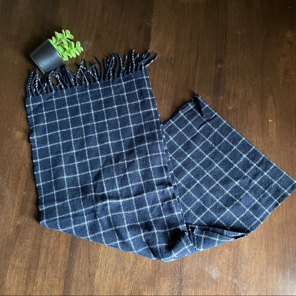 Polo Ralph Lauren 100% Lambs Wool Plaid Blue Fringe Scarf
